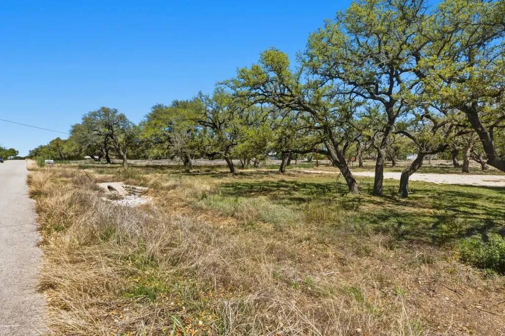 268 Kinnikinik Loop Austin TX 78737