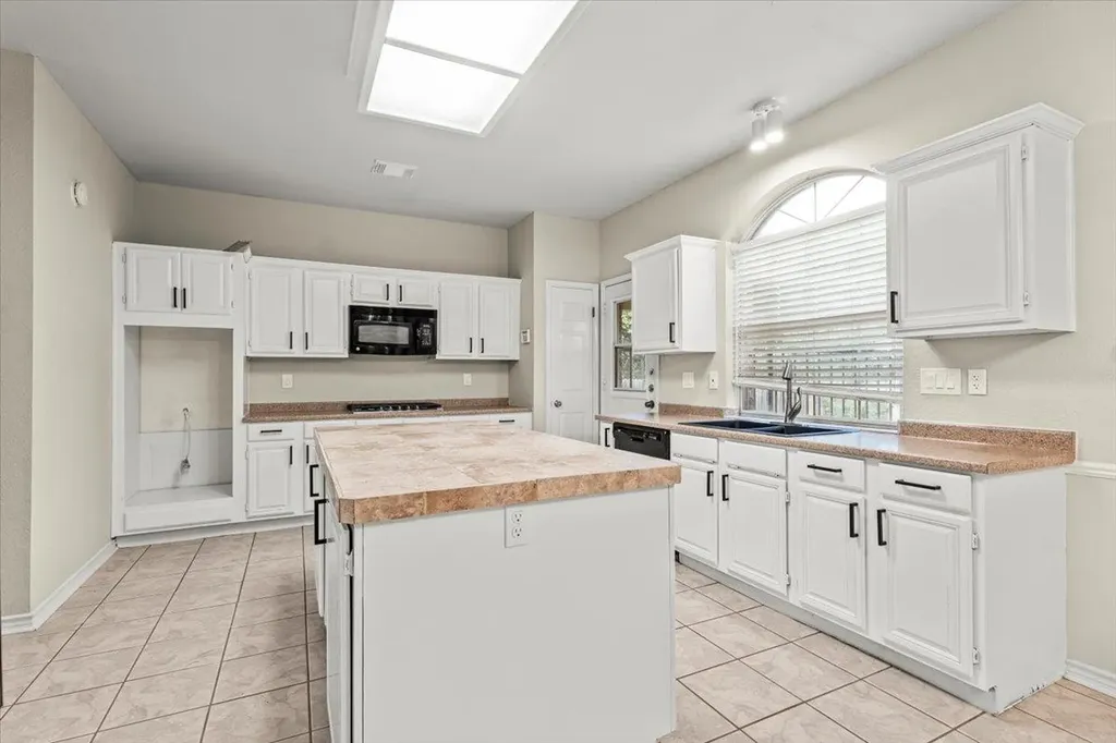 5916 Rickerhill Lane Austin TX 78739