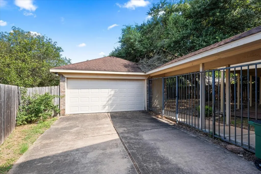 5916 Rickerhill Lane Austin TX 78739