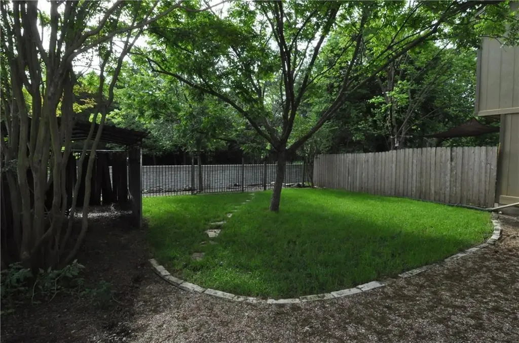 13405 Saddlebrook Trail Austin TX 78729