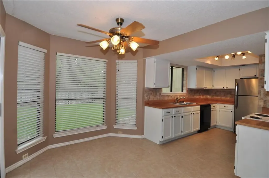 13405 Saddlebrook Trail Austin TX 78729
