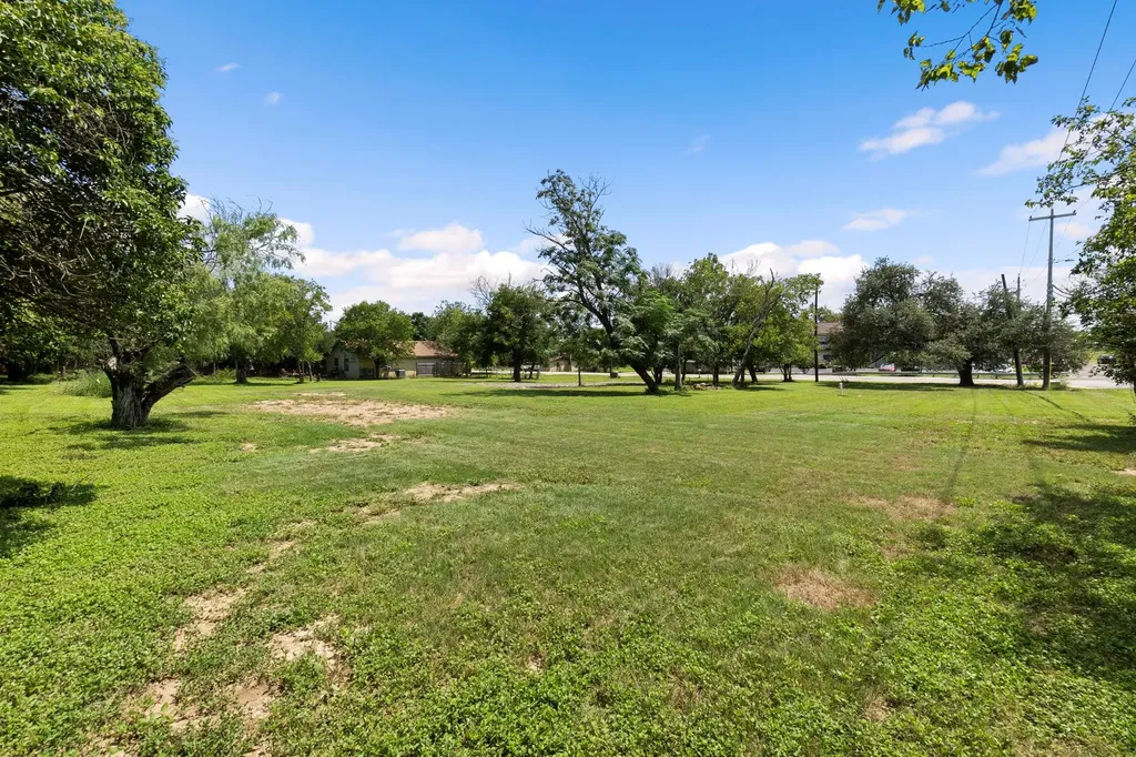 1408 N Bishop Street San Marcos TX 78666