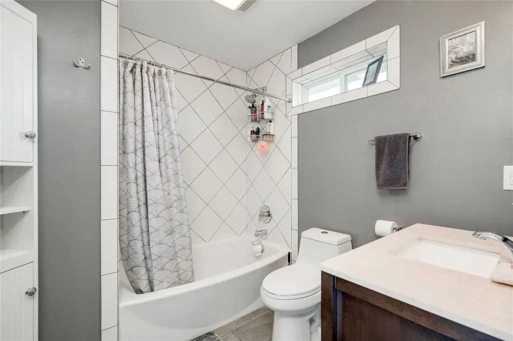 719 Birch Lane Cottonwood Shores TX 78657