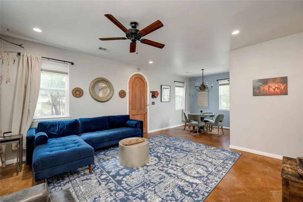 719 Birch Lane Cottonwood Shores TX 78657