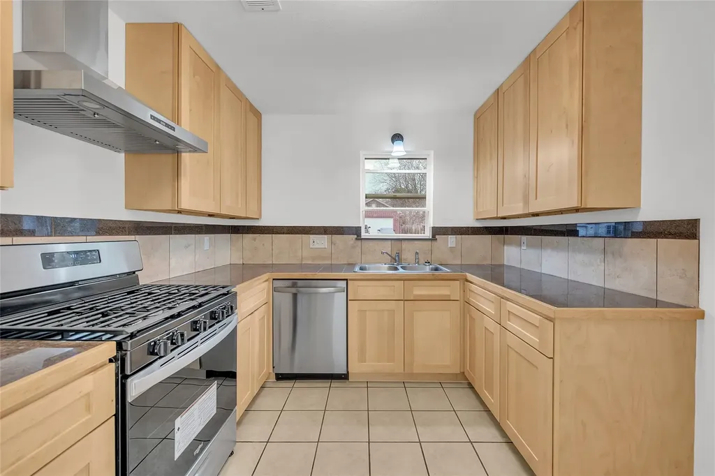 7209 Gunnison Pass Austin TX 78724