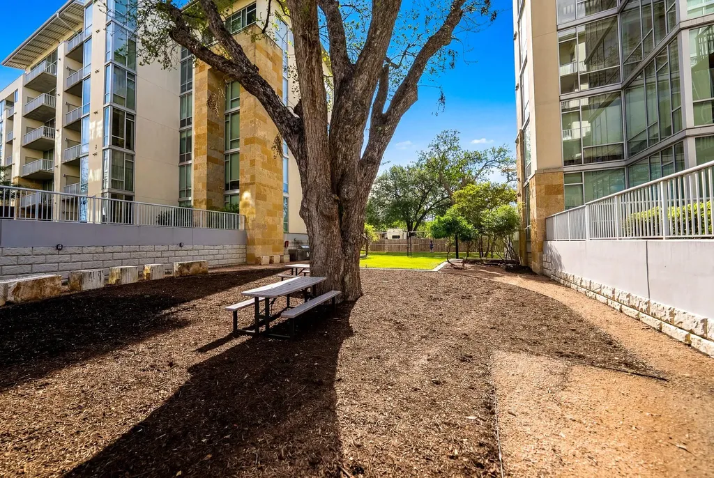 1600 Barton Springs Road Austin TX 78704