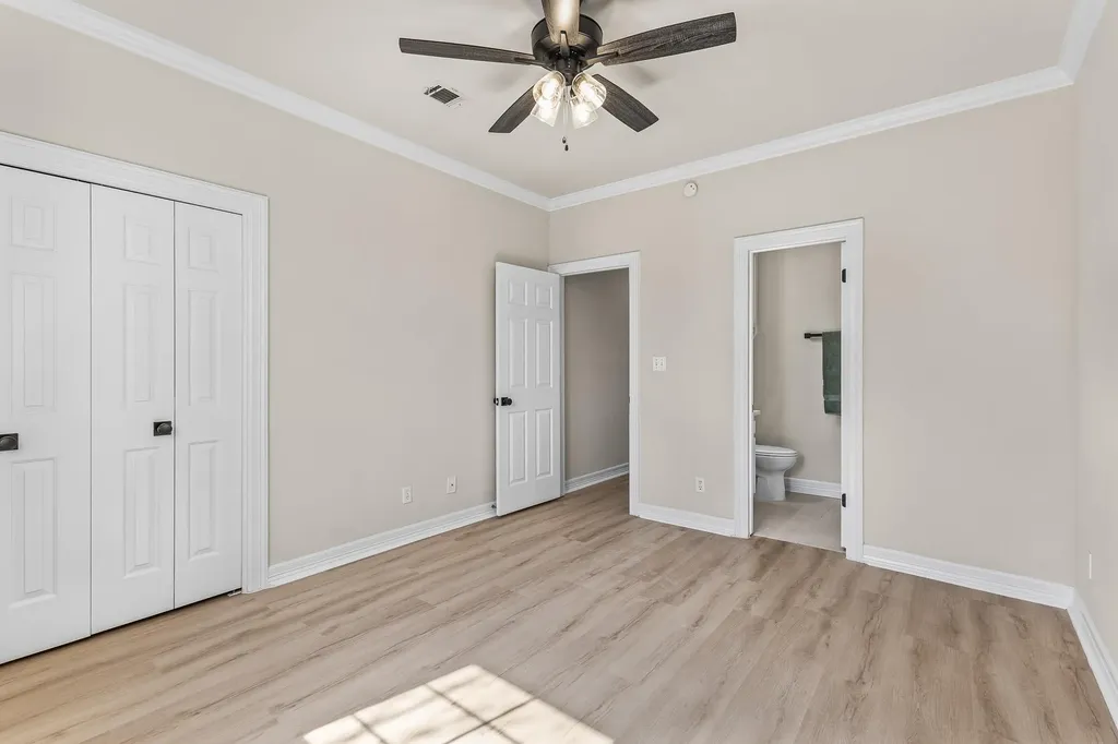 5901 Round Table Cove Austin TX 78746