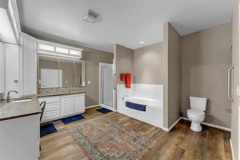 319 Meadowlakes Drive Marble Falls TX 78654