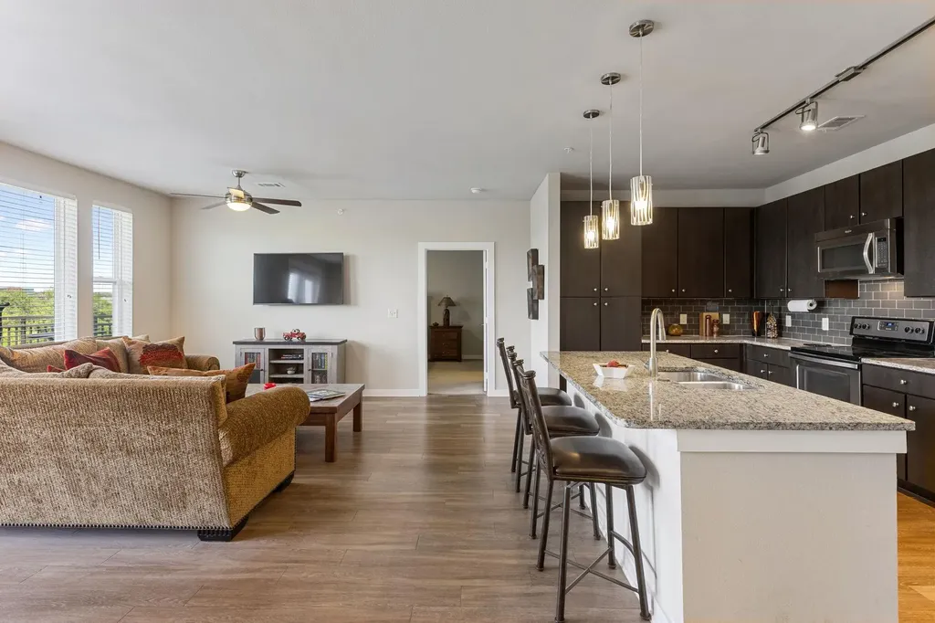 1900 Barton Springs Road Austin TX 78704