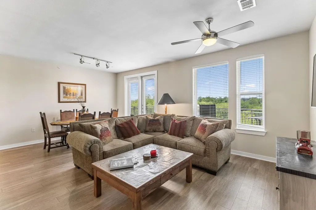 1900 Barton Springs Road Austin TX 78704