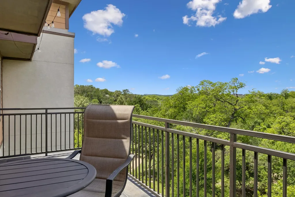 1900 Barton Springs Road Austin TX 78704