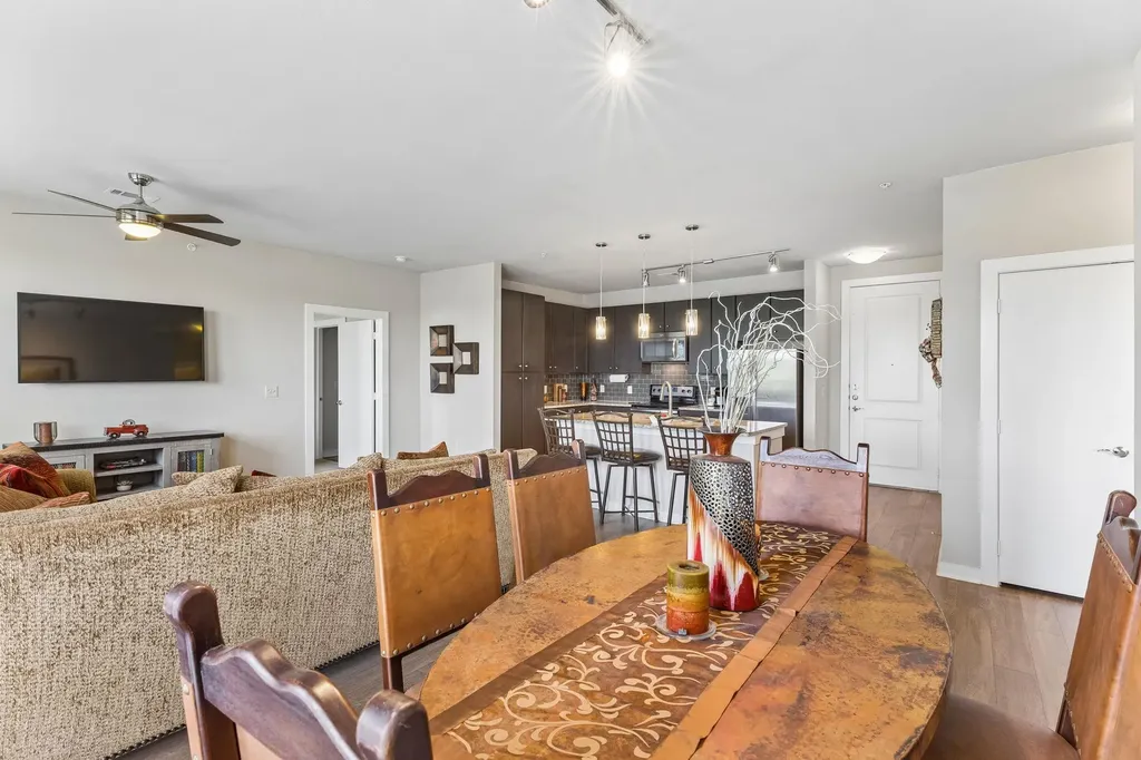 1900 Barton Springs Road Austin TX 78704