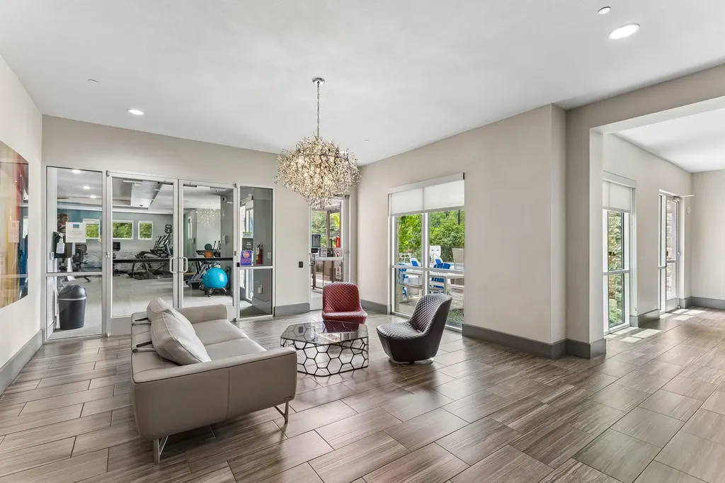 1900 Barton Springs Road Austin TX 78704