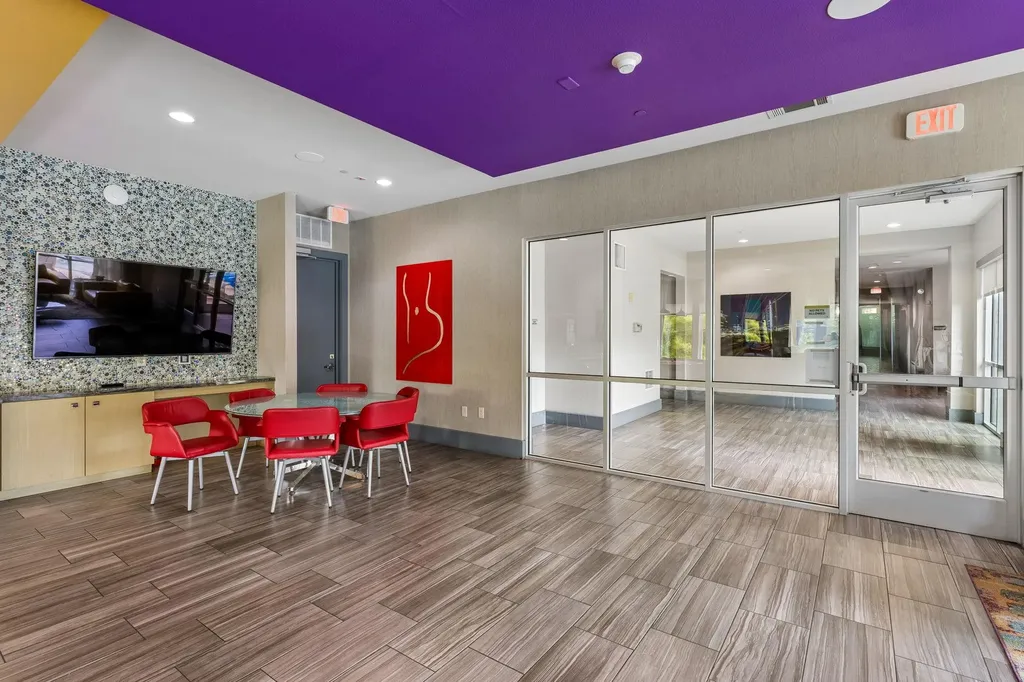 1900 Barton Springs Road Austin TX 78704