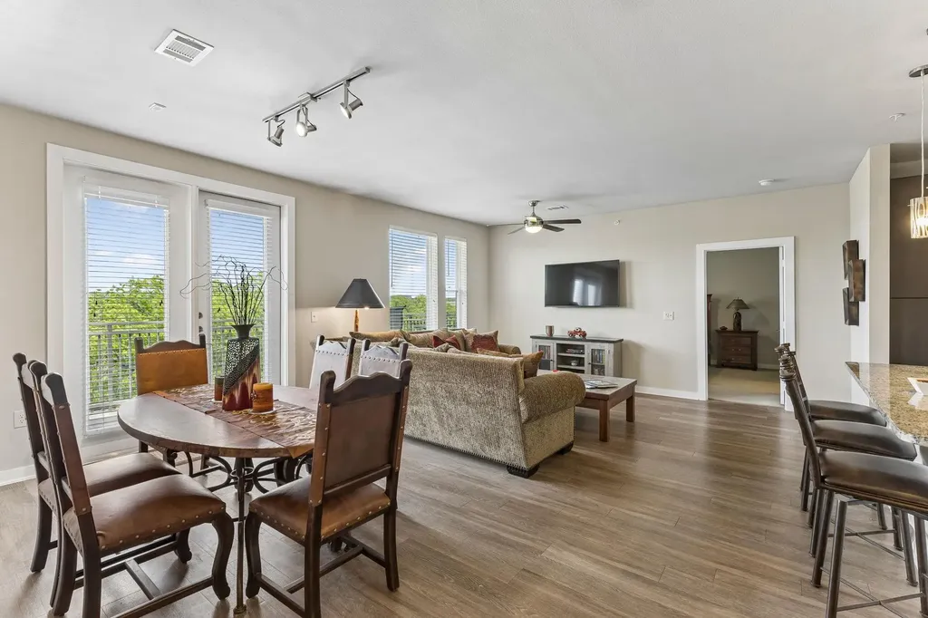 1900 Barton Springs Road Austin TX 78704