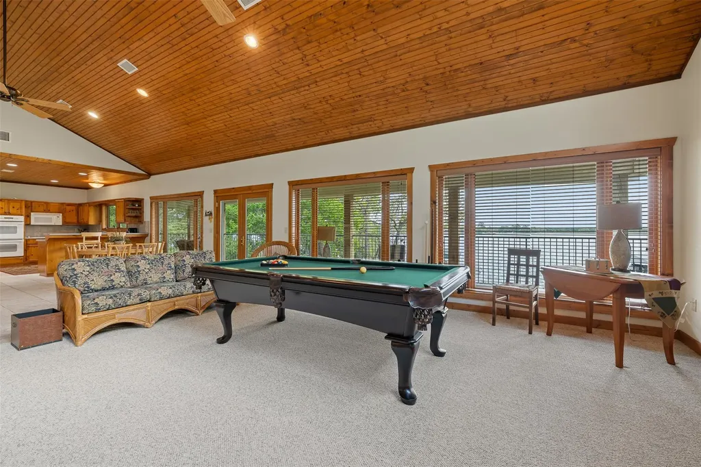 10959 Clyde Acord Road Franklin TX 77856