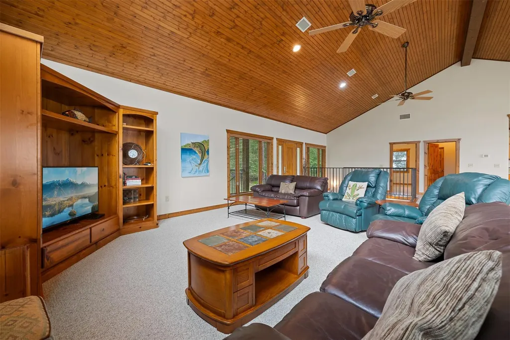 10959 Clyde Acord Road Franklin TX 77856
