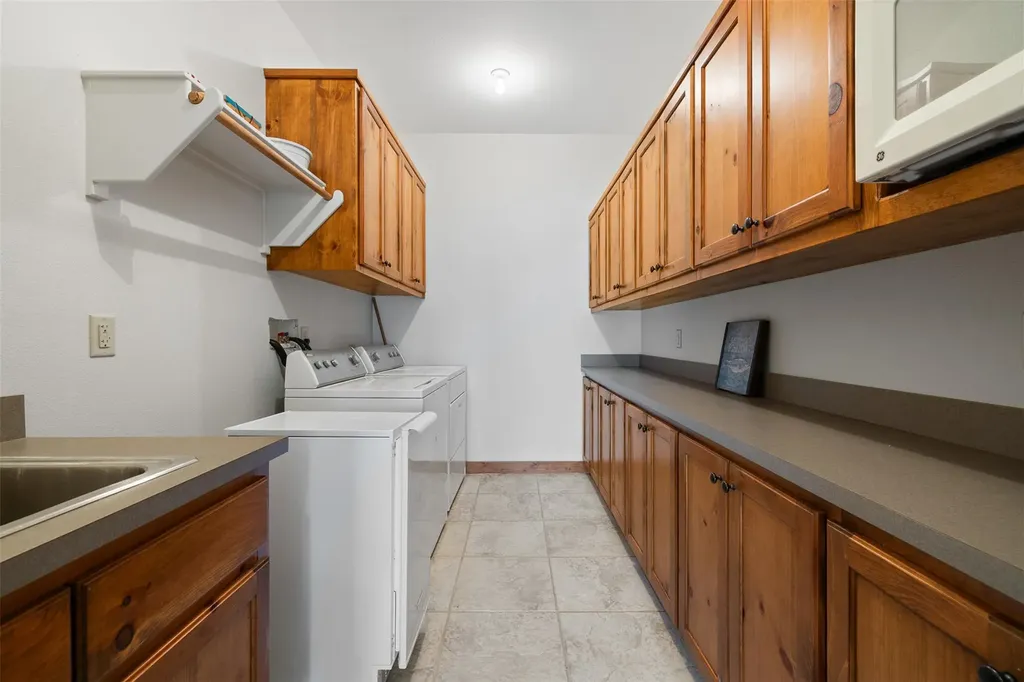 10959 Clyde Acord Road Franklin TX 77856