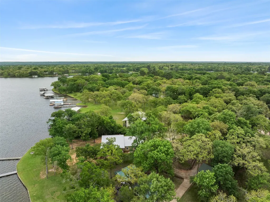 10959 Clyde Acord Road Franklin TX 77856