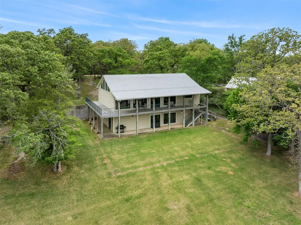 10959 Clyde Acord Road Franklin TX 77856