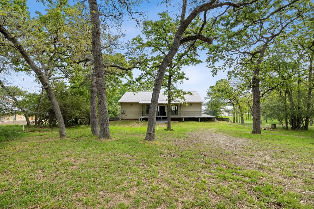 10959 Clyde Acord Road Franklin TX 77856