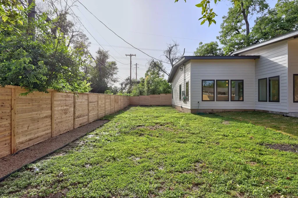 3007 Village Drive Austin TX 78731