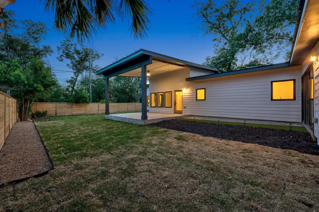 3007 Village Drive Austin TX 78731