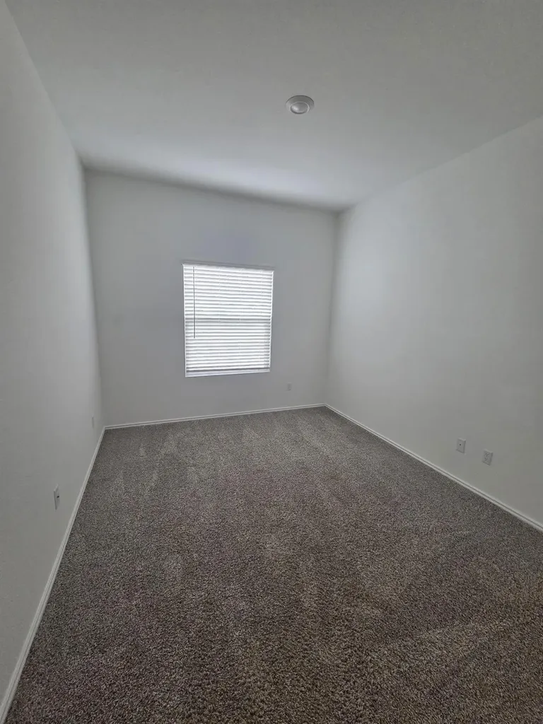 388 Barcelona Kyle TX 78640