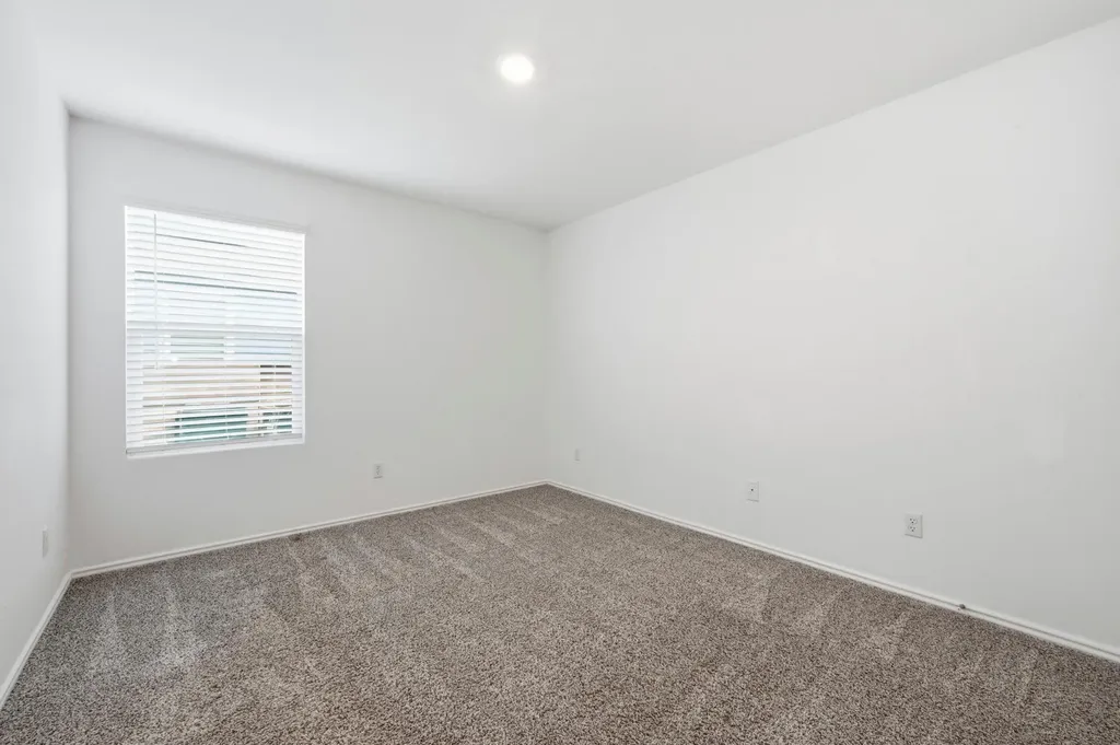 388 Barcelona Kyle TX 78640