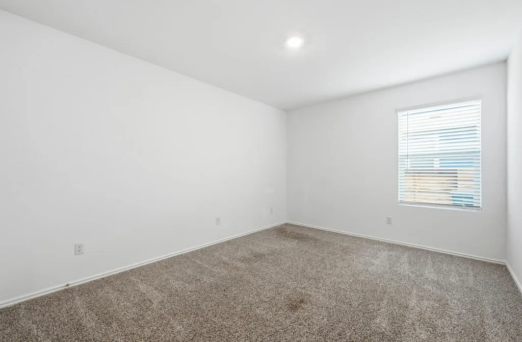 388 Barcelona Kyle TX 78640