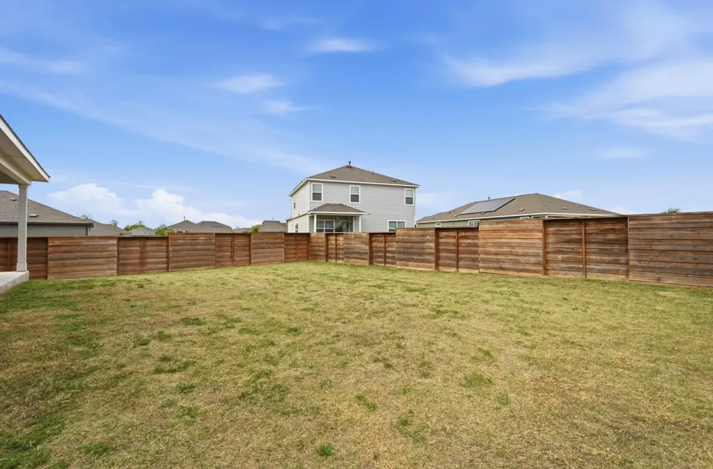 388 Barcelona Kyle TX 78640