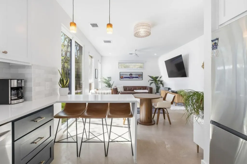 3112 Powell Circle Austin TX 78704