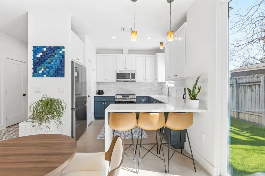 3112 Powell Circle Austin TX 78704