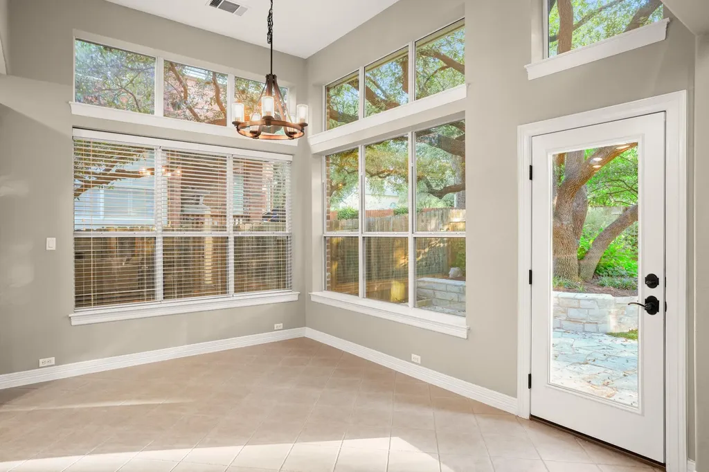 9904 Bundoran Drive Austin TX 78717