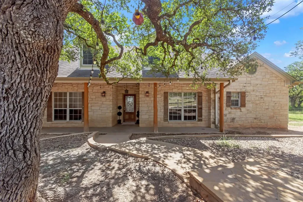 1120 Meadow Ridge Drive Dripping Springs TX 78620