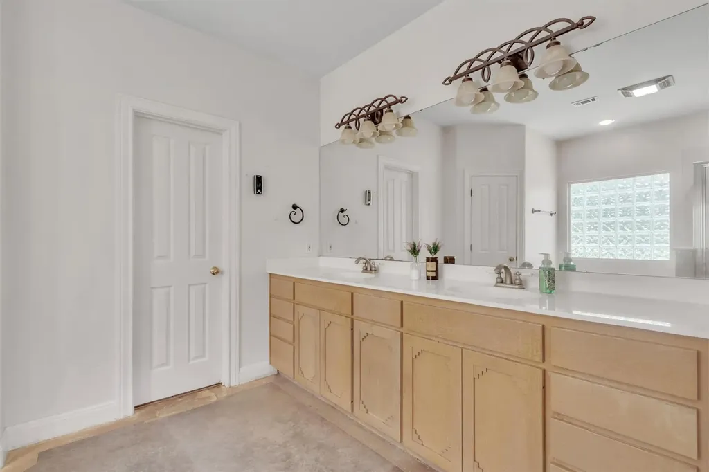 1120 Meadow Ridge Drive Dripping Springs TX 78620
