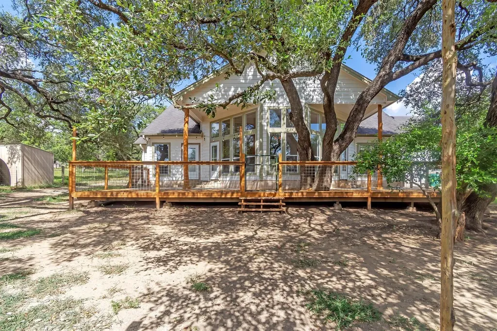 1120 Meadow Ridge Drive Dripping Springs TX 78620
