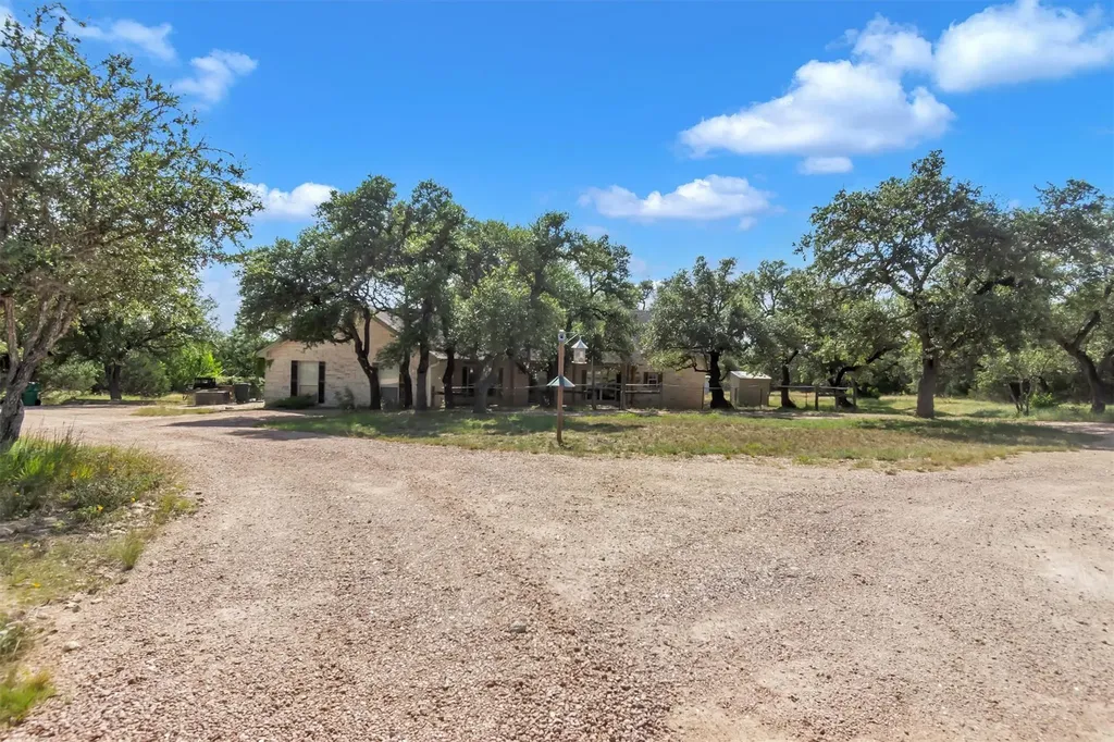 1120 Meadow Ridge Drive Dripping Springs TX 78620