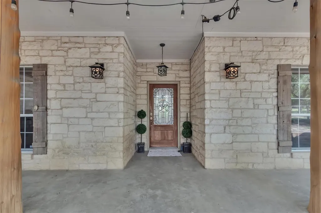 1120 Meadow Ridge Drive Dripping Springs TX 78620