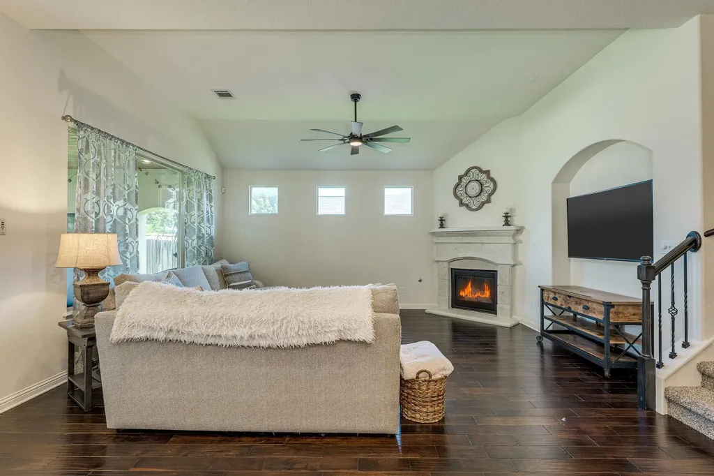 2848 Saint Paul Rivera Round Rock TX 78665