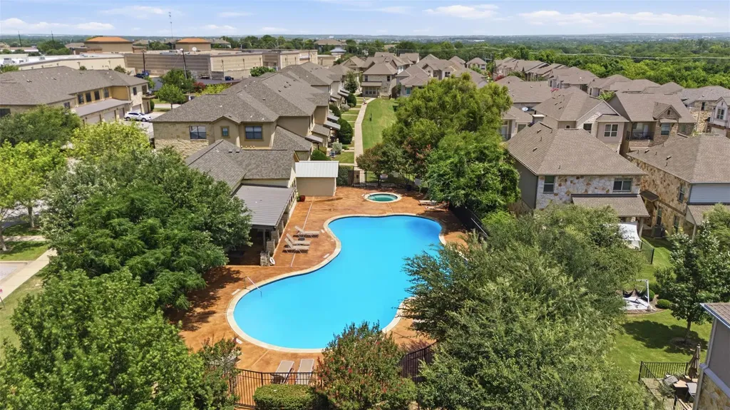2105 Town Centre Drive Round Rock TX 78664