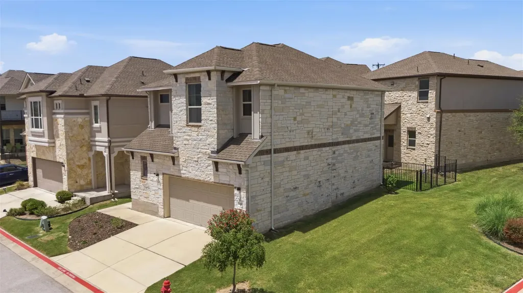 2105 Town Centre Drive Round Rock TX 78664