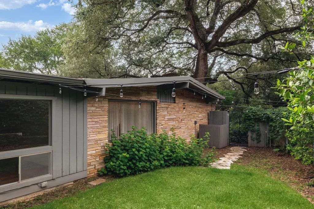 3304 Cherry Tree Circle Austin TX 78731
