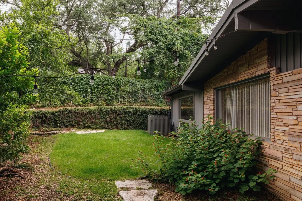 3304 Cherry Tree Circle Austin TX 78731