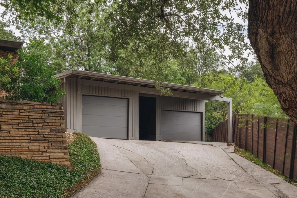 3304 Cherry Tree Circle Austin TX 78731