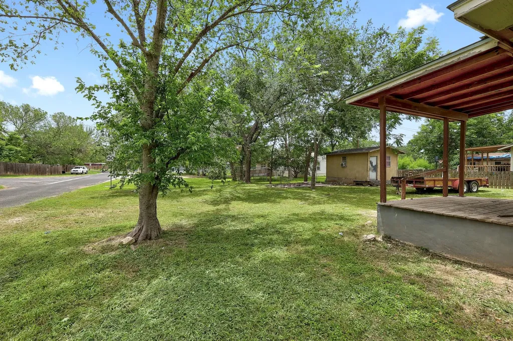 3007 Michoacan Drive Del Valle TX 78617