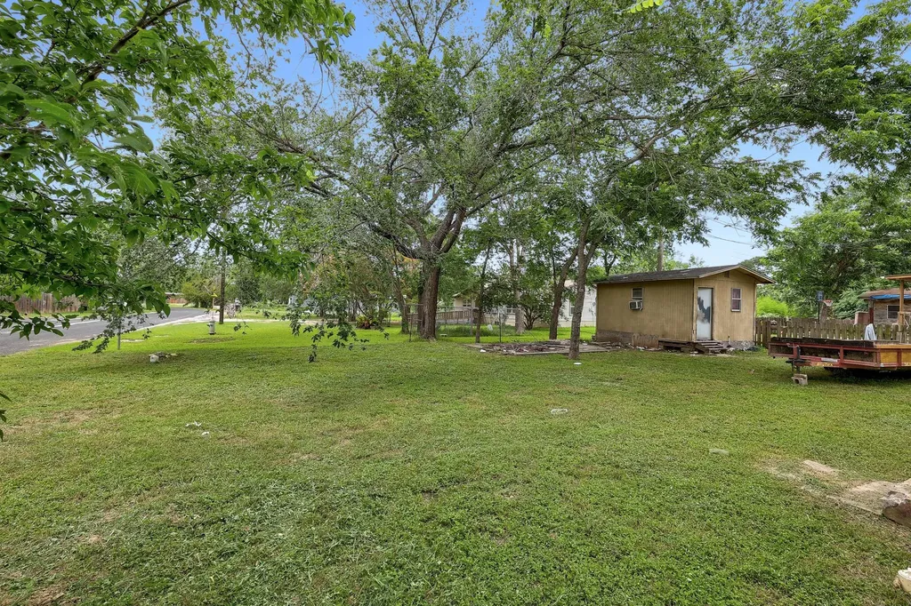 3007 Michoacan Drive Del Valle TX 78617