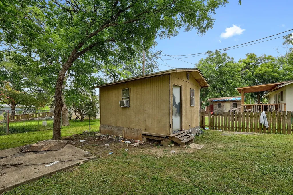3007 Michoacan Drive Del Valle TX 78617