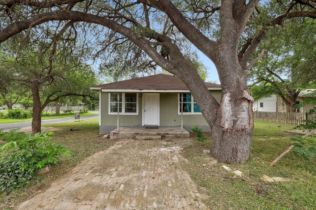 3007 Michoacan Drive Del Valle TX 78617
