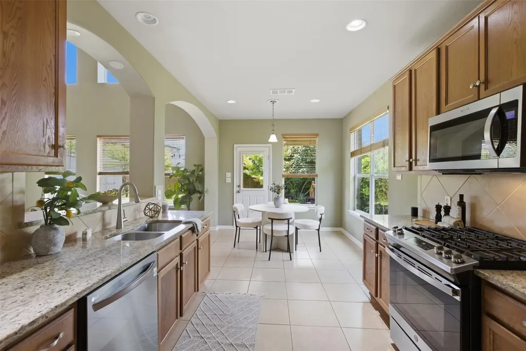 1342 Clary Sage Loop Round Rock TX 78665